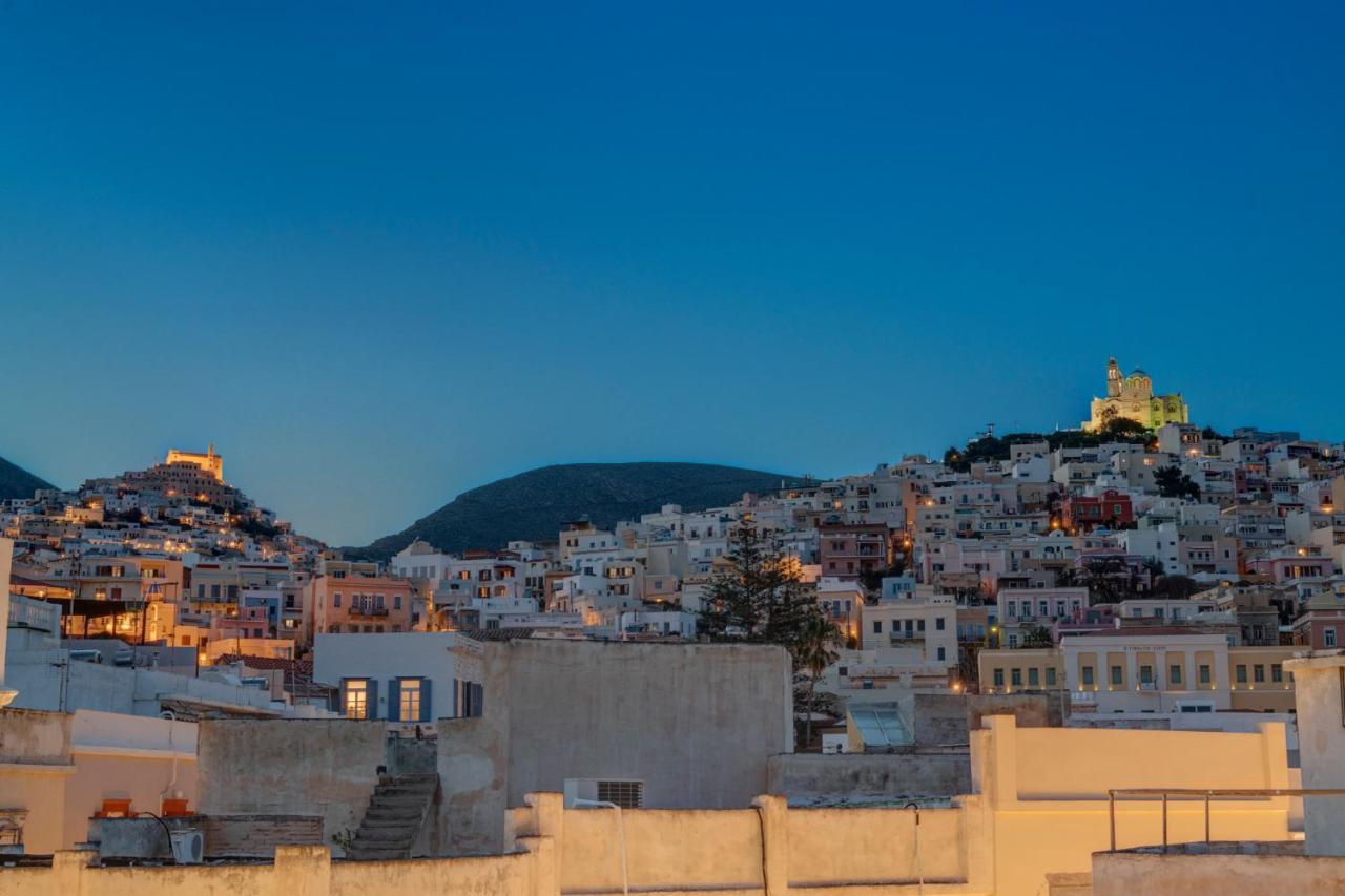 The Heart Of Syra - Your Home In Ermoupolis Exterior foto